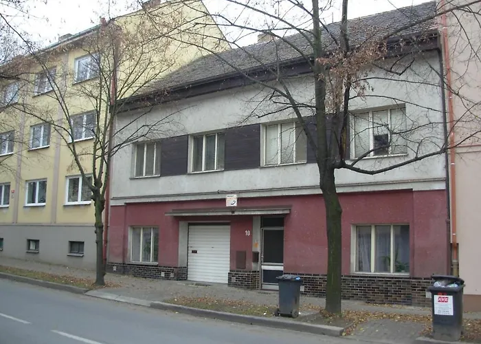 ゲストハウス Hlinkova プルゼニ